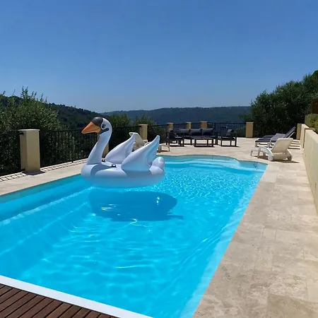 Avec Piscine Chauffee Collines Villa